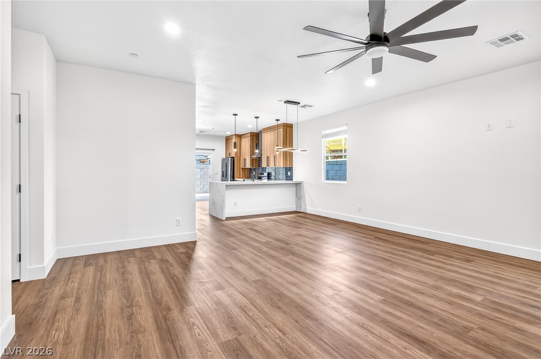 4869 East Cincinnati Avenue Las Vegas NV 89104