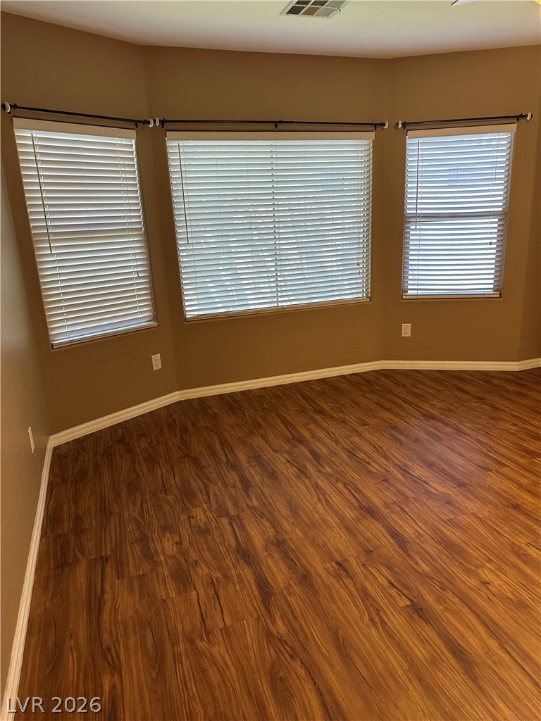 4112 Gliding Gulls Avenue North Las Vegas NV 89084