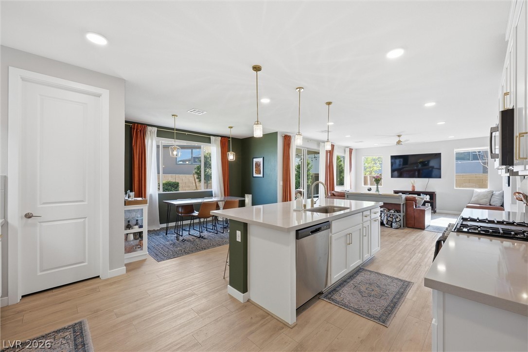6922 Desert Finch Street North Las Vegas NV 89084