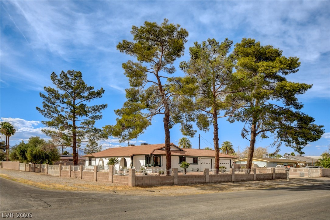 1401 Sharon Road Las Vegas NV 89106