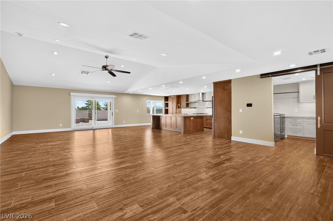 8030 La Cienega Street Las Vegas NV 89123