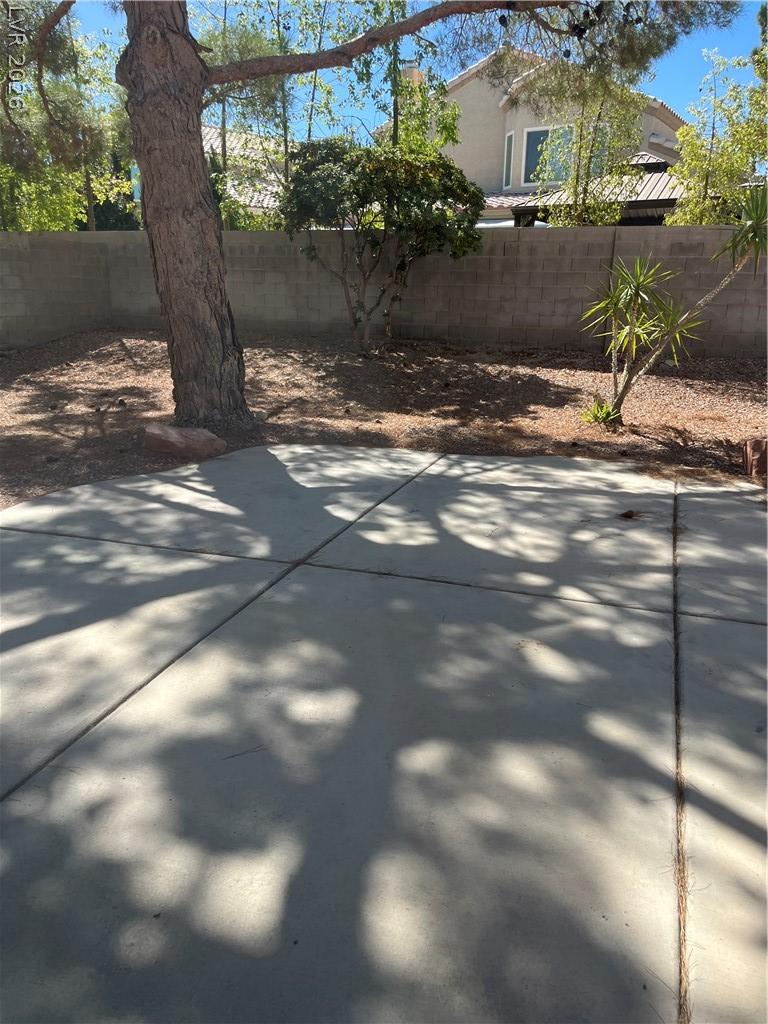 2205 Storkspur Way Las Vegas NV 89117