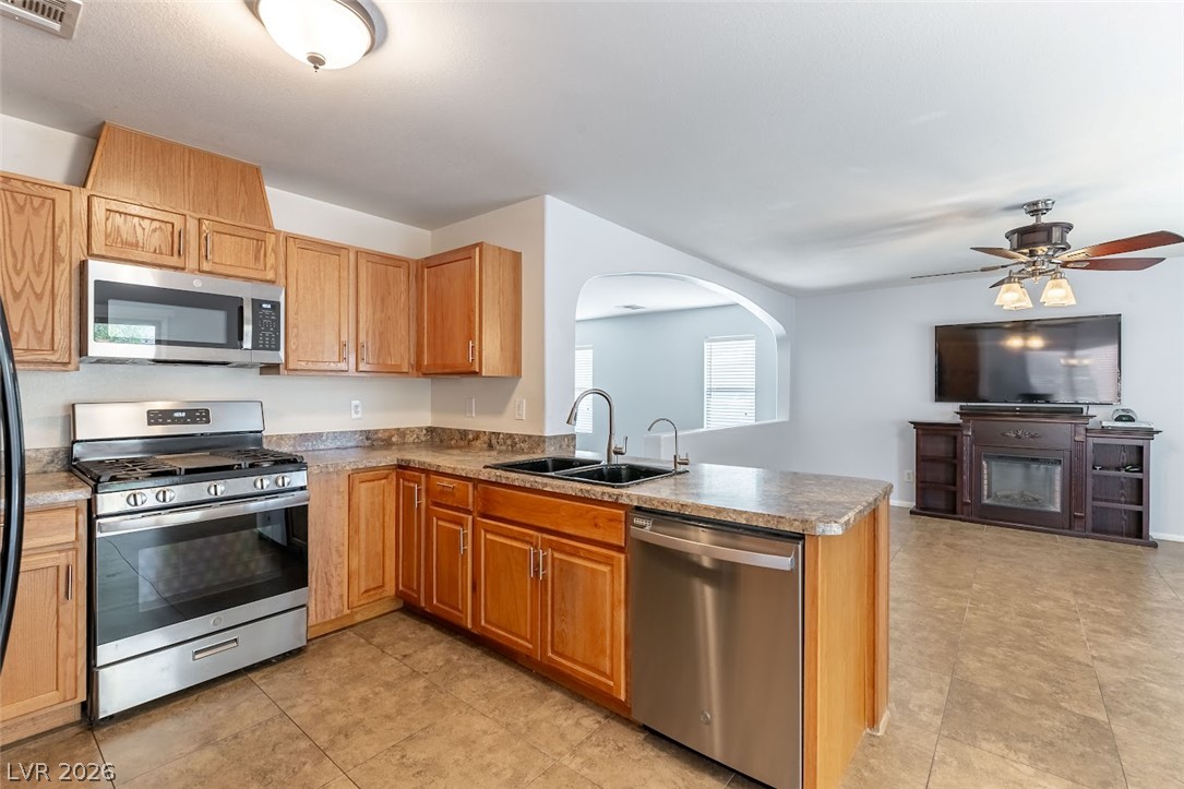 6581 Rose Hill River Drive Las Vegas NV 89122