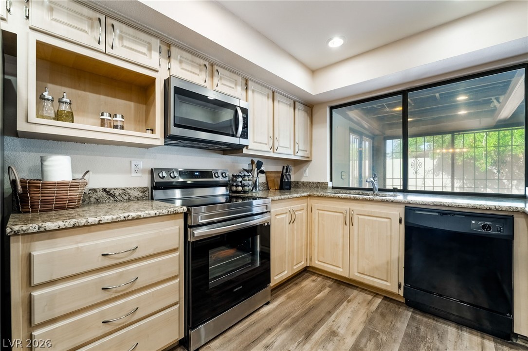 4211 Flamingo Crest Drive Las Vegas NV 89121