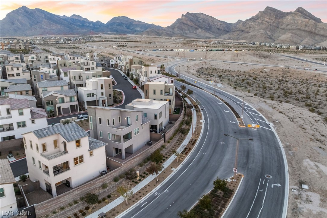 654 Amethyst Point Way Las Vegas NV 89138