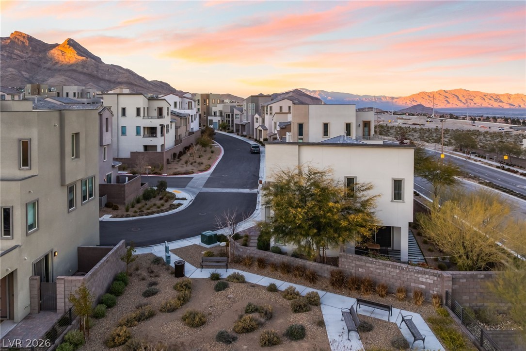 654 Amethyst Point Way Las Vegas NV 89138
