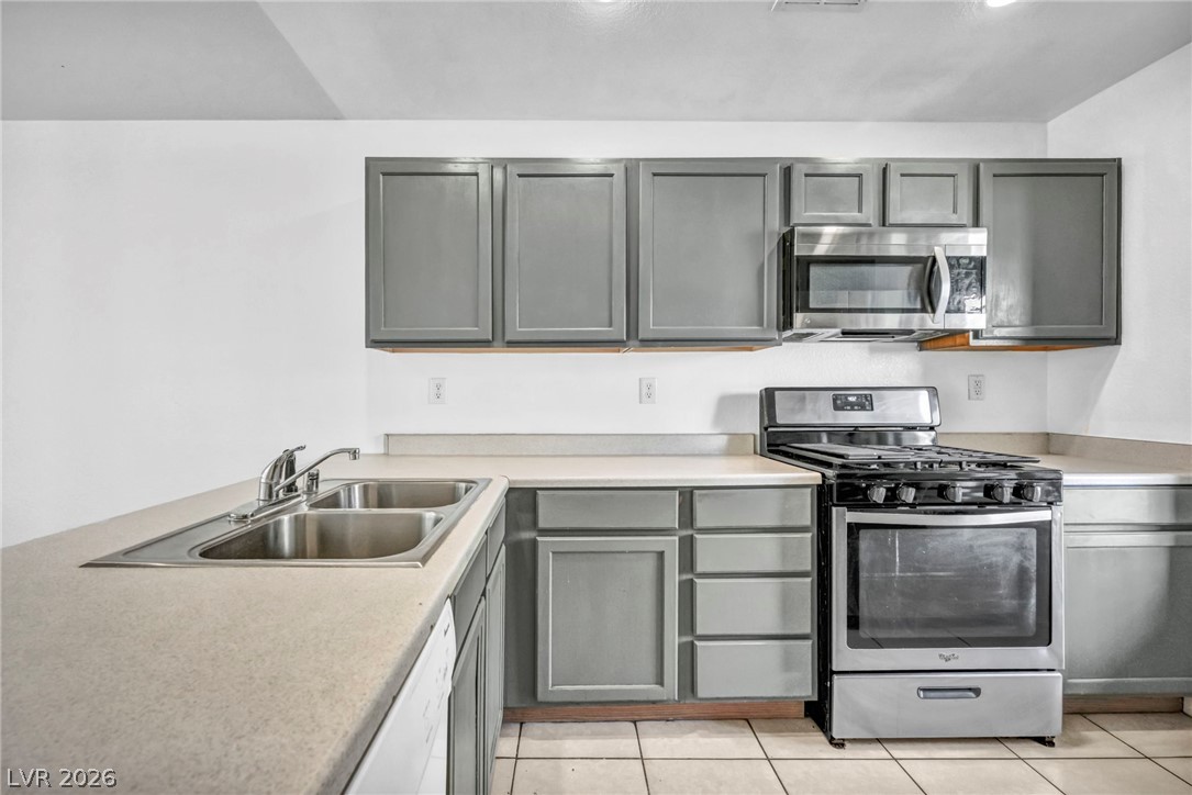 6677 Churnet Valley Avenue Las Vegas NV 89139