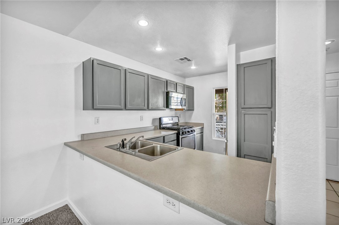 6677 Churnet Valley Avenue Las Vegas NV 89139