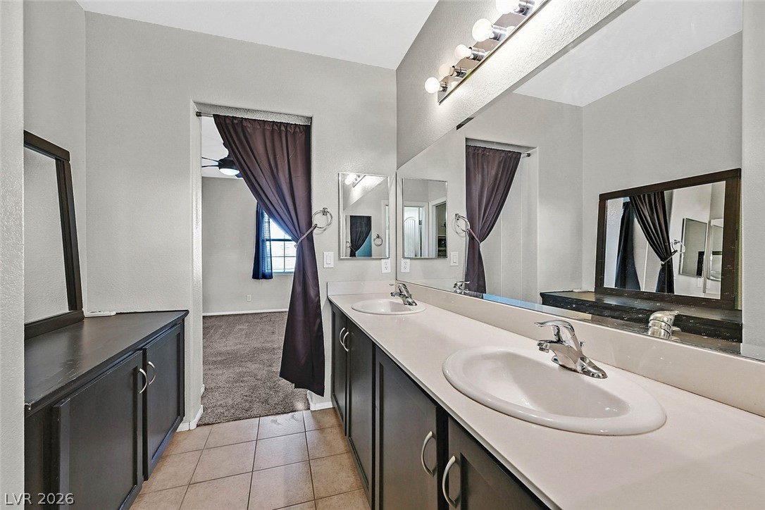7563 Edgartown Harbor Street Las Vegas NV 89166