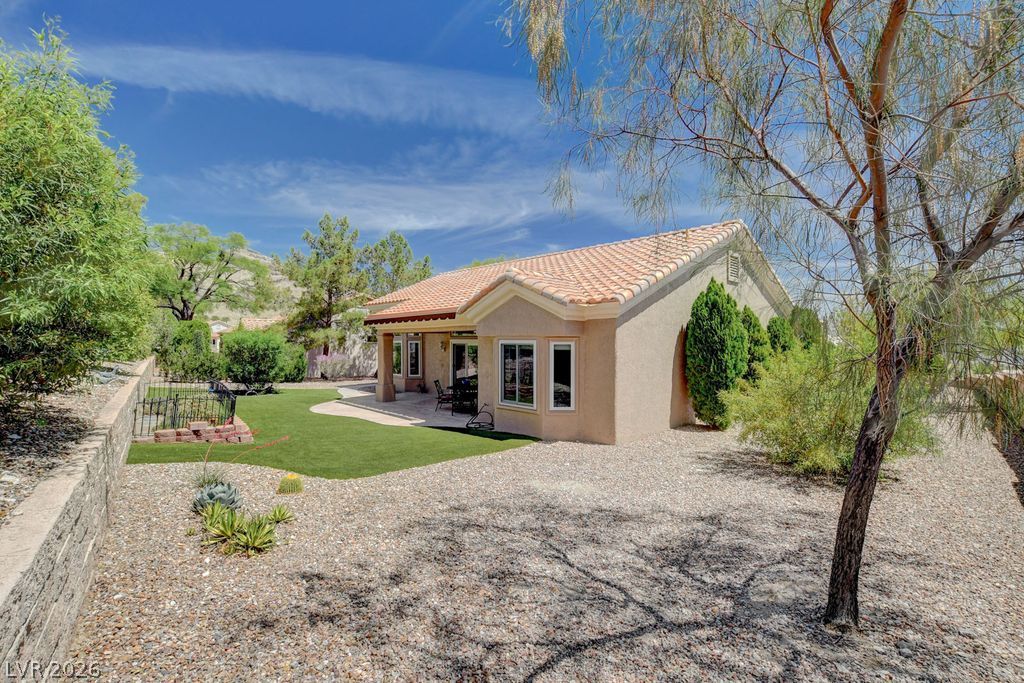 10701 Hunters Woods Place Las Vegas NV 89134