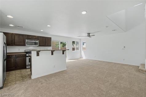 6825 Briarwood Bend Avenue Las Vegas NV 89130
