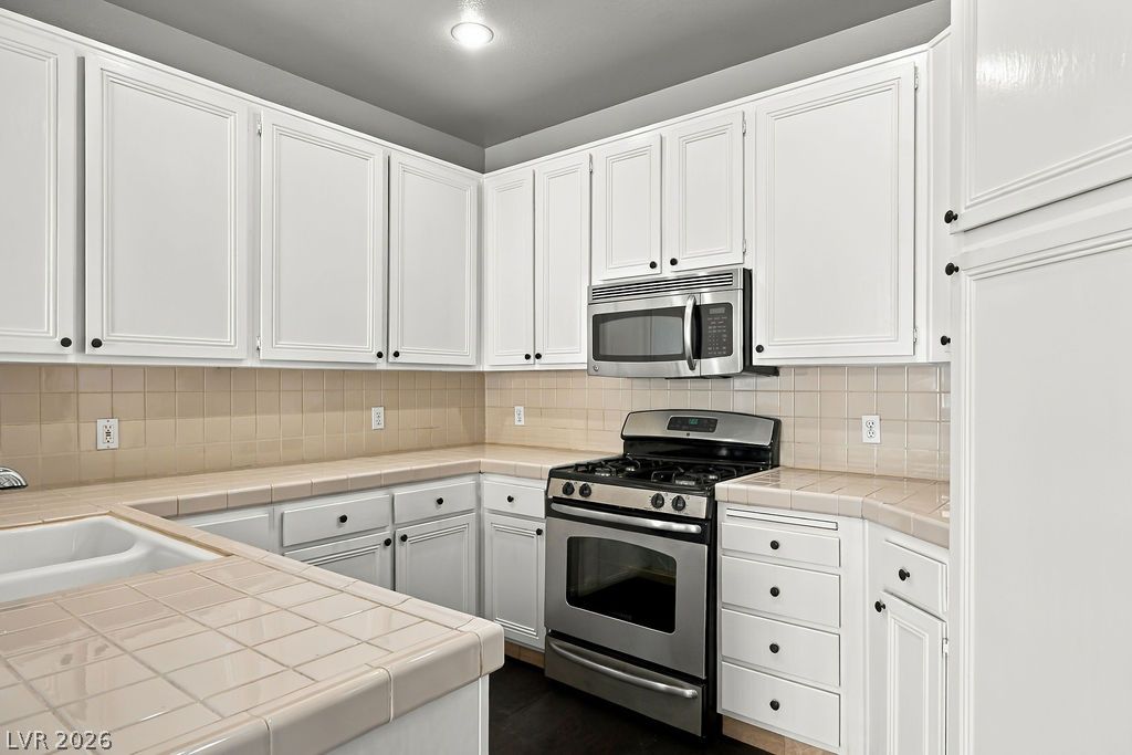 9113 Sunnyfield Drive Las Vegas NV 89134