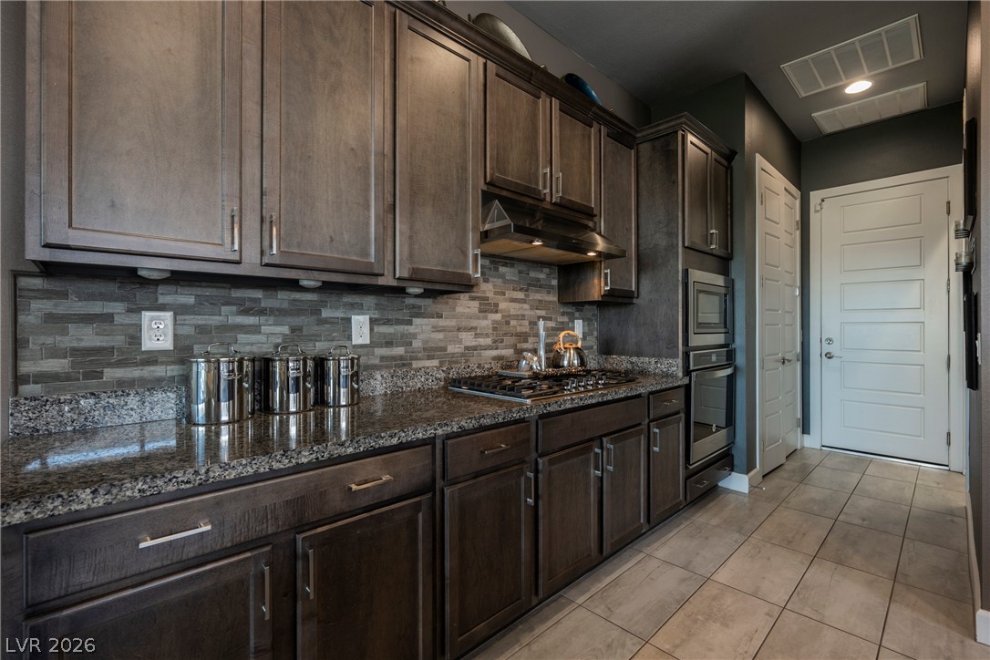 8947 Golden Crow Avenue Las Vegas NV 89148