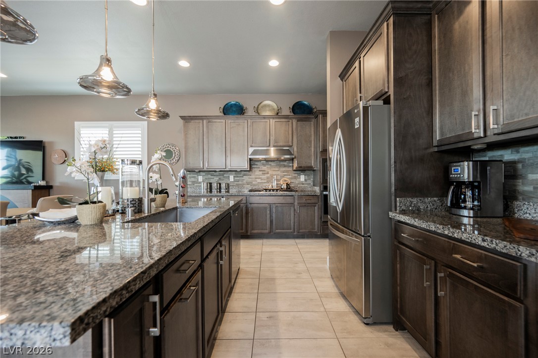 8947 Golden Crow Avenue Las Vegas NV 89148