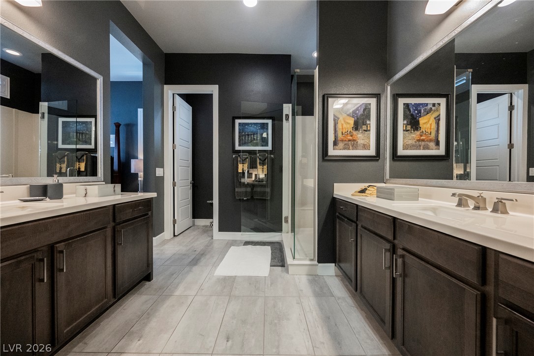 8947 Golden Crow Avenue Las Vegas NV 89148