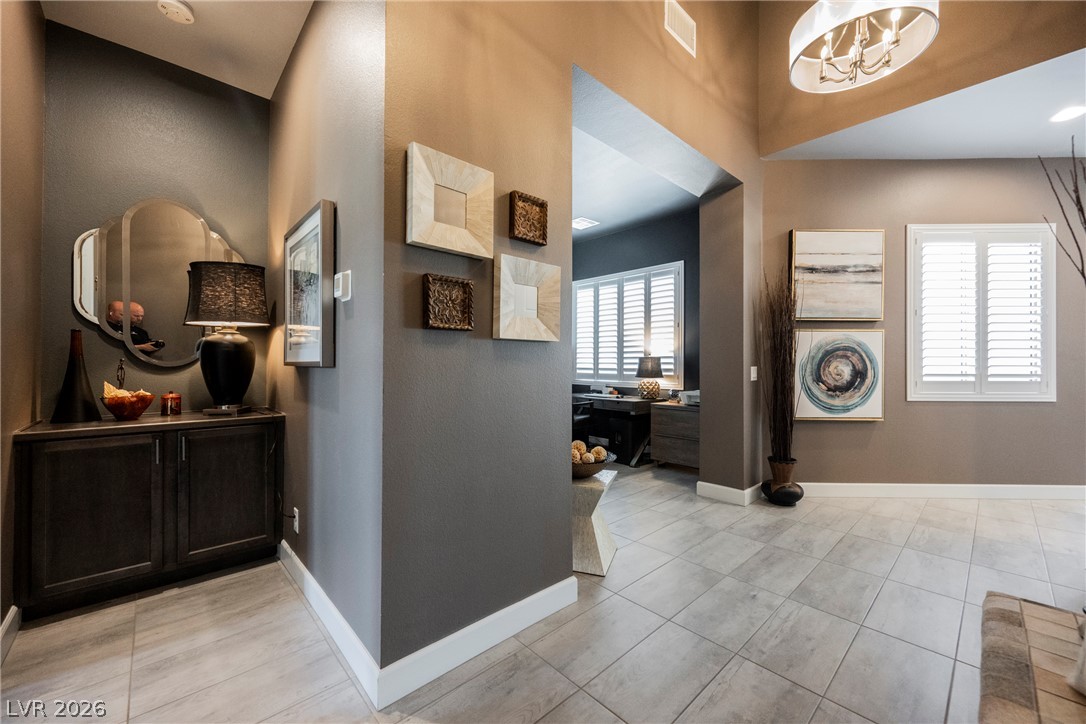 8947 Golden Crow Avenue Las Vegas NV 89148
