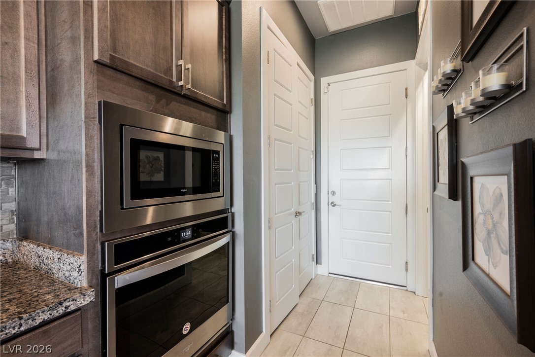 8947 Golden Crow Avenue Las Vegas NV 89148