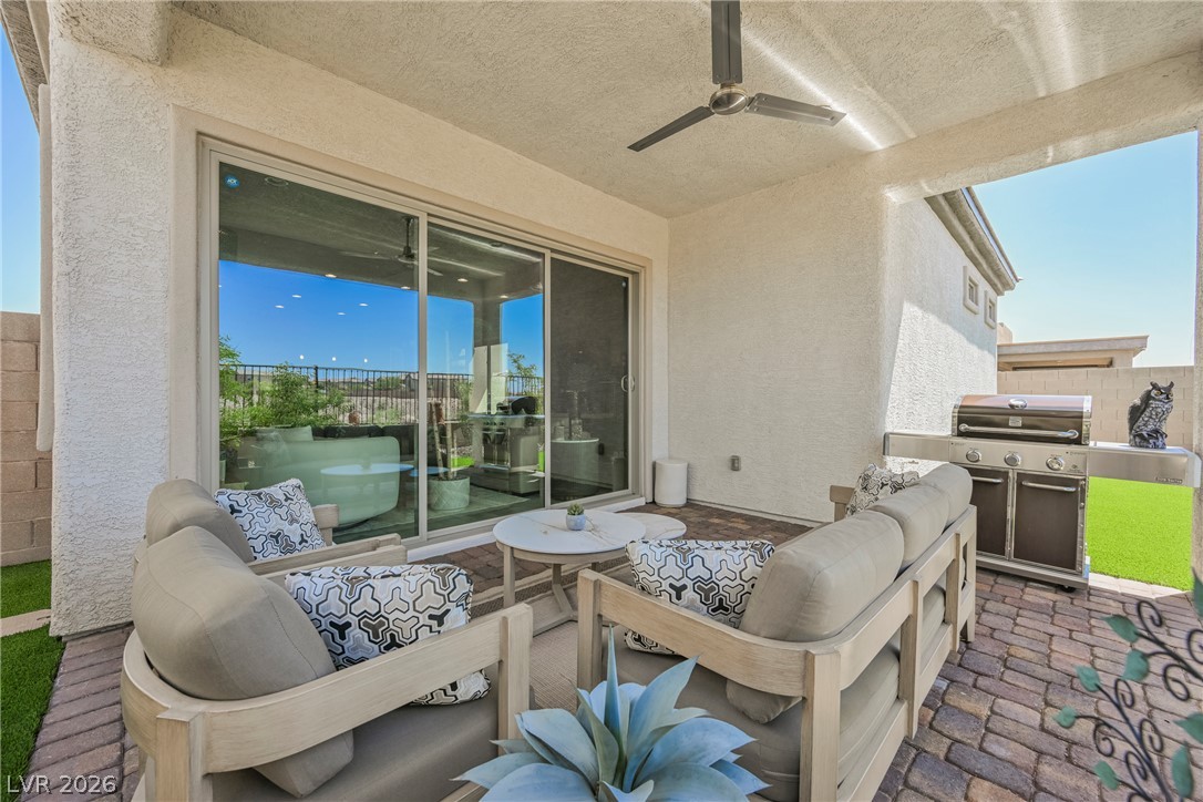 8947 Golden Crow Avenue Las Vegas NV 89148