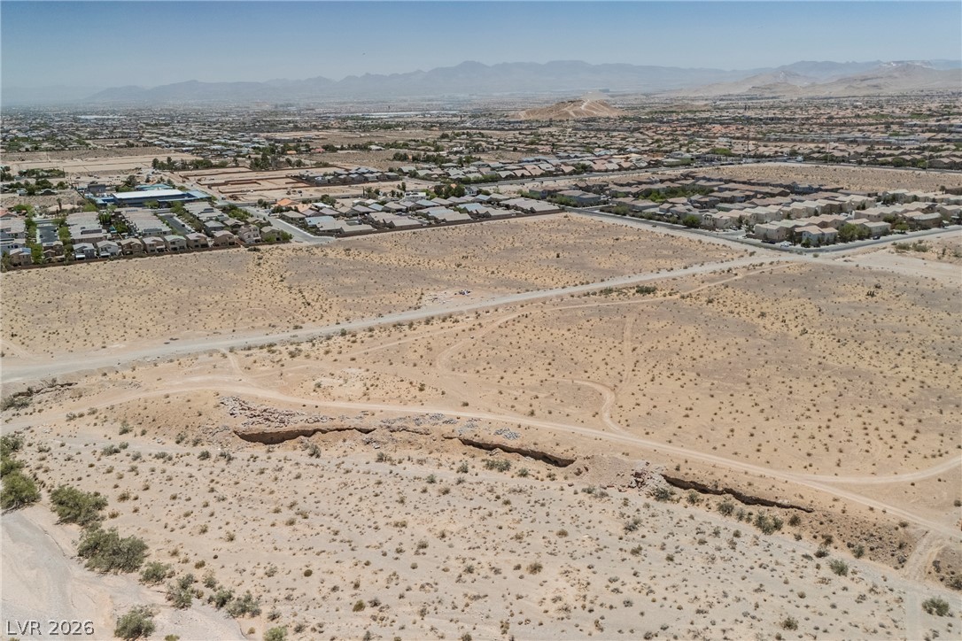 8947 Golden Crow Avenue Las Vegas NV 89148
