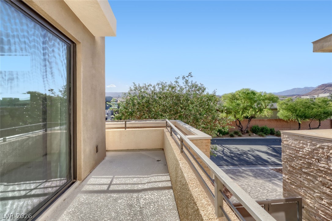 70 Grey Feather Drive Las Vegas NV 89135
