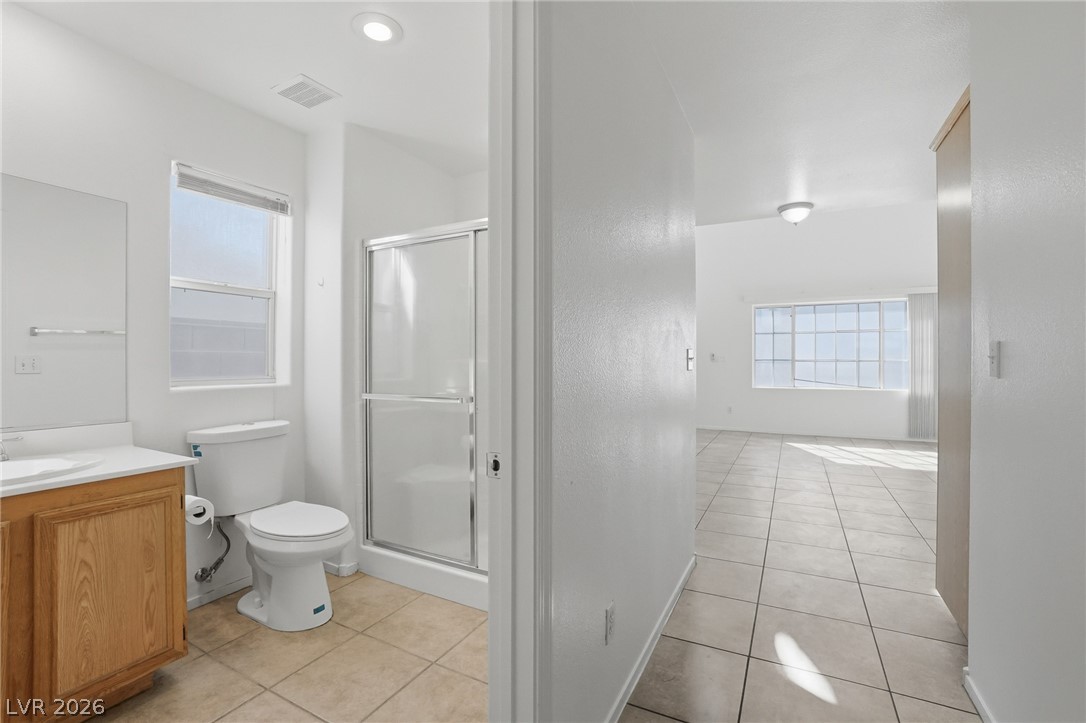 2033 Cary Grant Court Las Vegas NV 89142