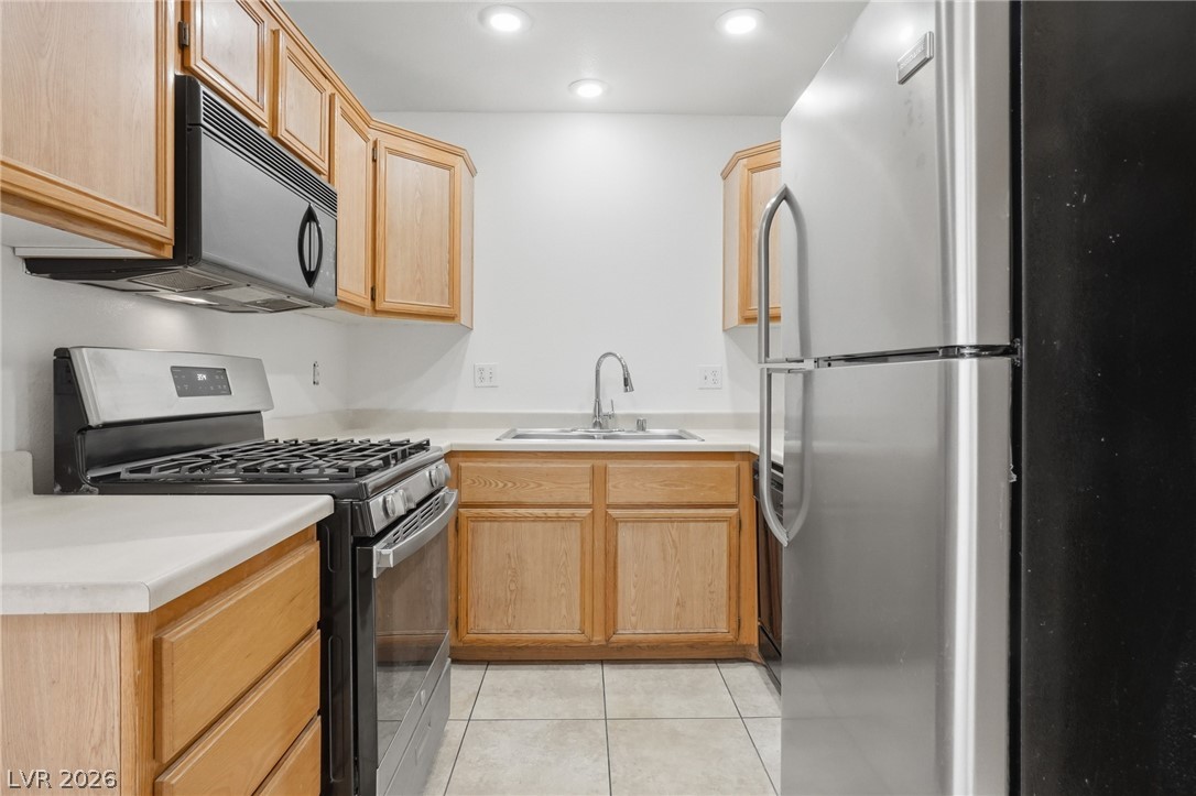 2033 Cary Grant Court Las Vegas NV 89142