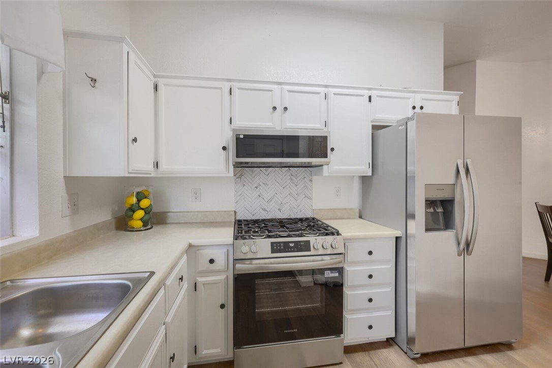 524 Crony Avenue Henderson NV 89011