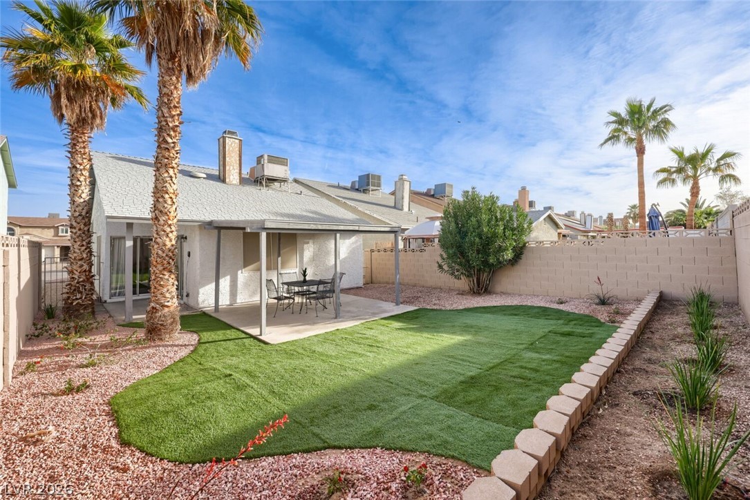 524 Crony Avenue Henderson NV 89011
