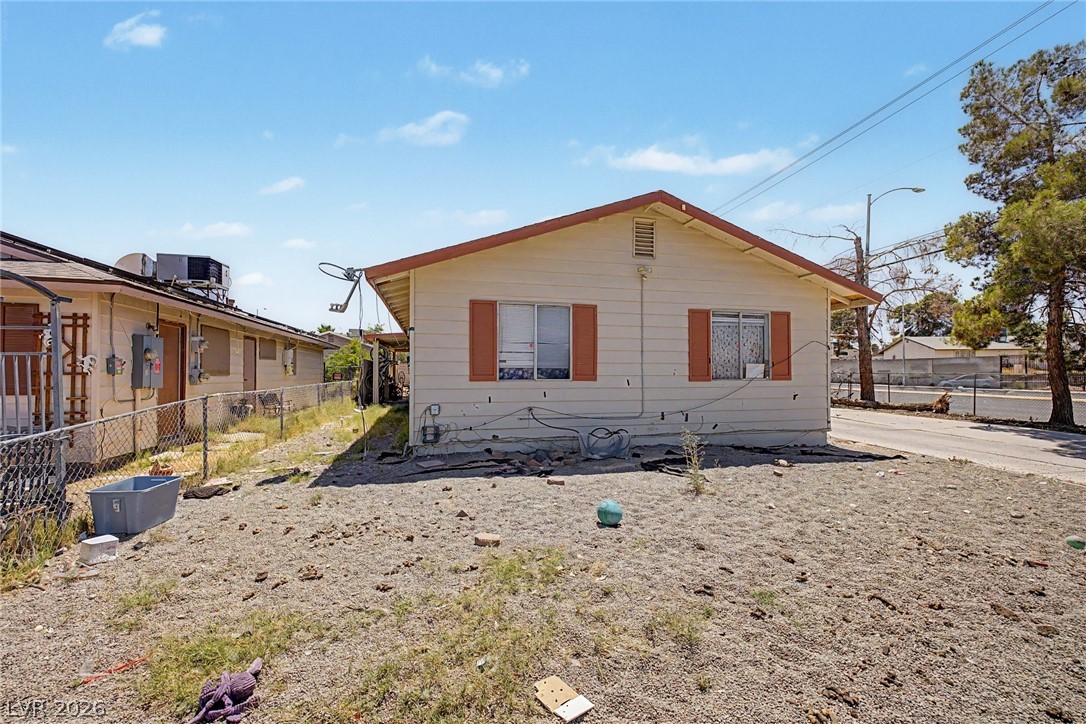 5015 Carmel Avenue Las Vegas NV 89122