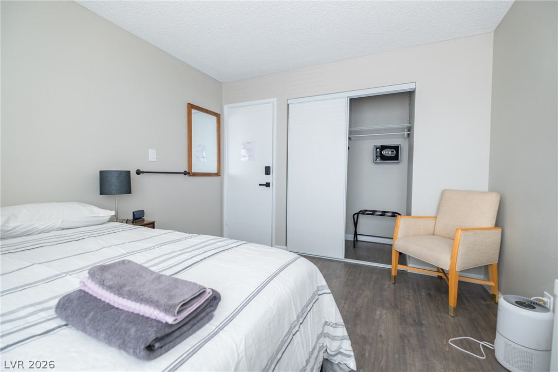6356 West Viking Road Las Vegas NV 89103