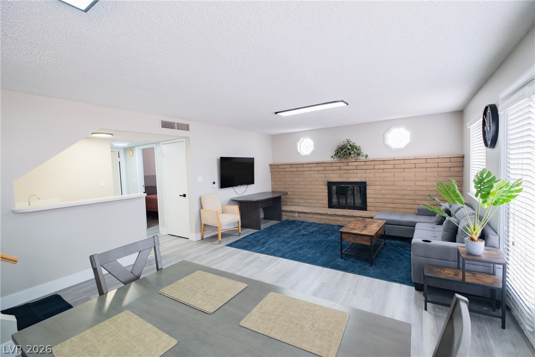 6356 West Viking Road Las Vegas NV 89103