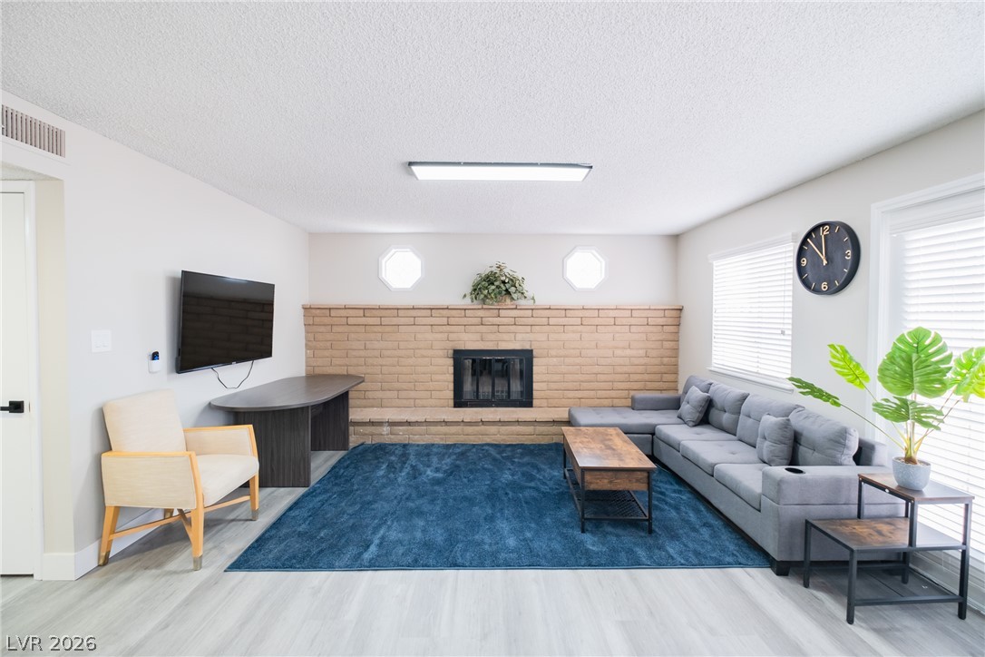 6356 West Viking Road Las Vegas NV 89103
