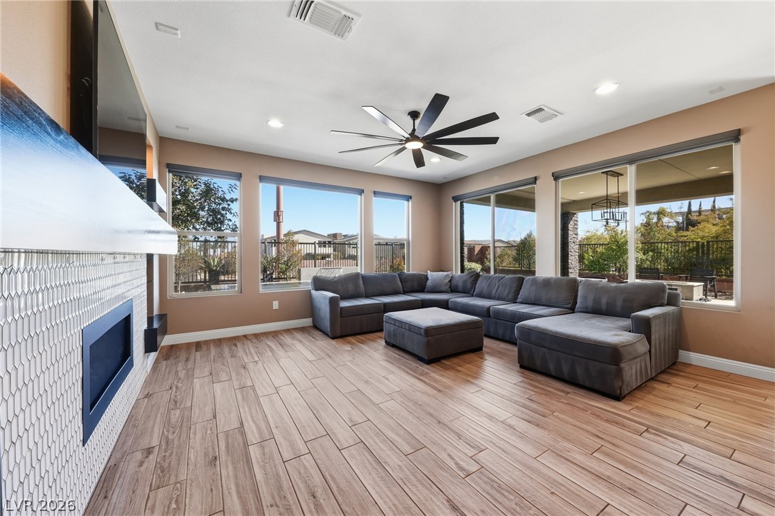 6044 Andezano Drive Las Vegas NV 89135