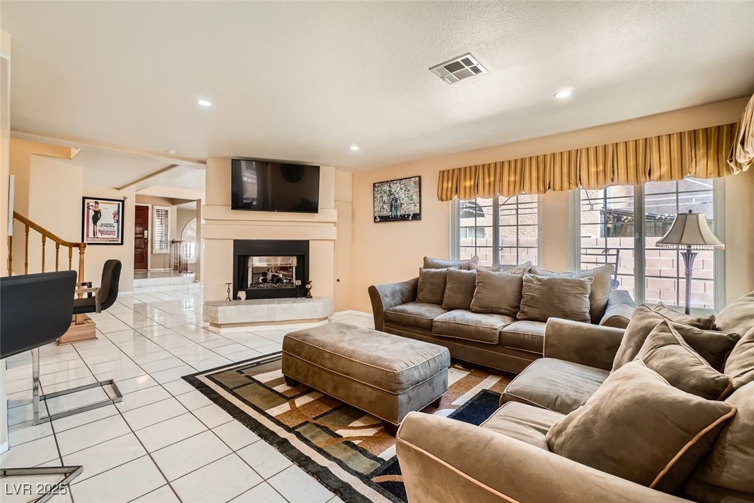 8225 Bermuda Beach Drive Las Vegas NV 89128