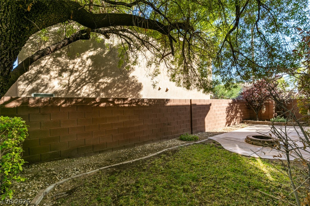 10238 Kadumba Street Las Vegas NV 89178