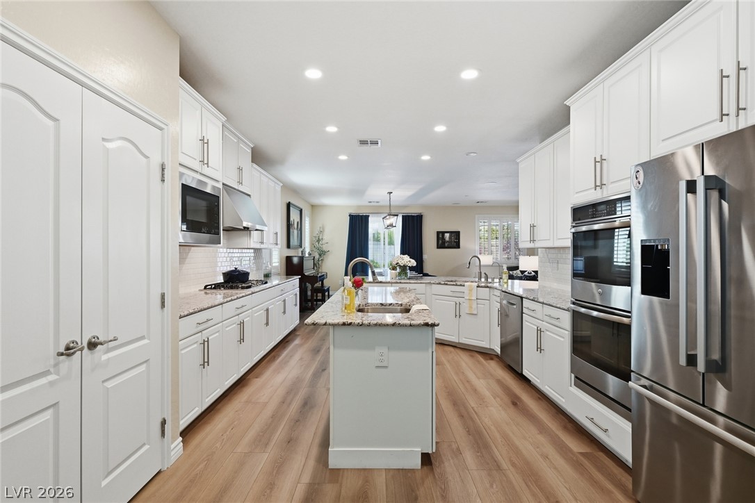 743 Middle Beach Street Las Vegas NV 89138
