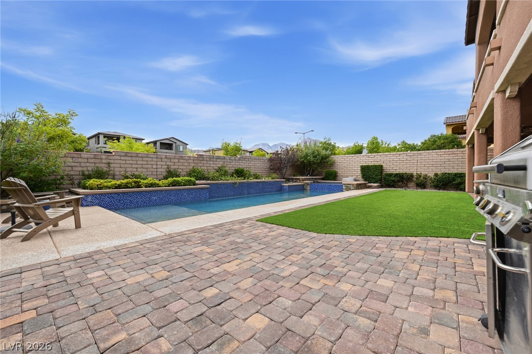743 Middle Beach Street Las Vegas NV 89138