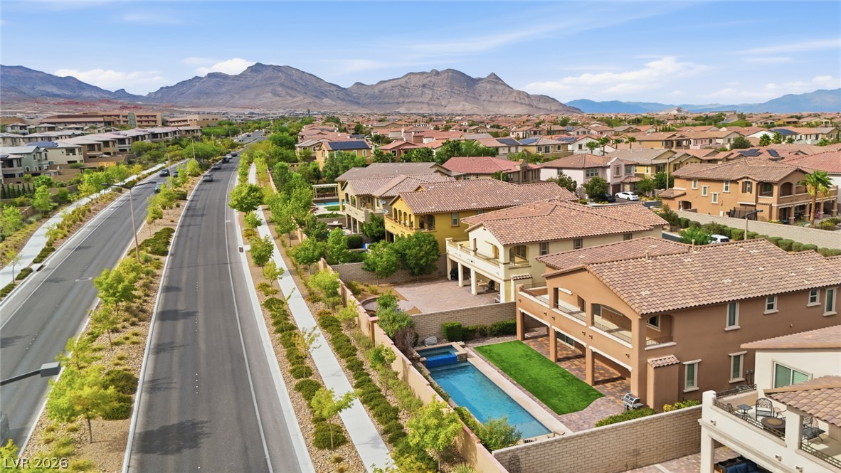 743 Middle Beach Street Las Vegas NV 89138