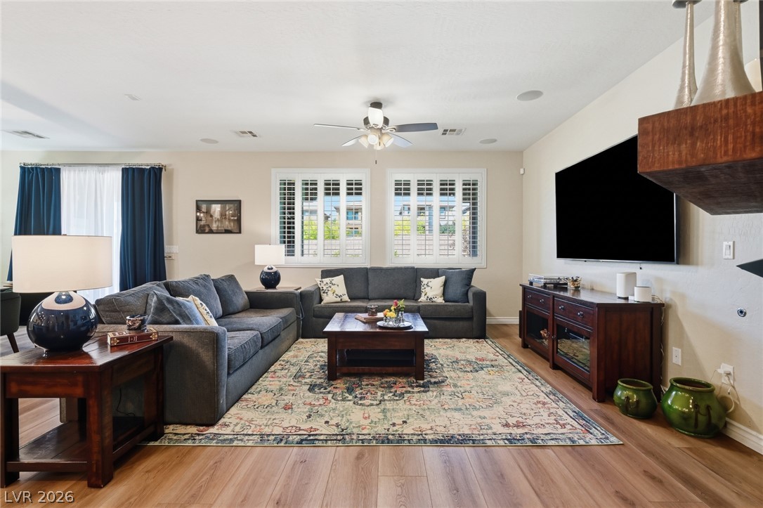 743 Middle Beach Street Las Vegas NV 89138