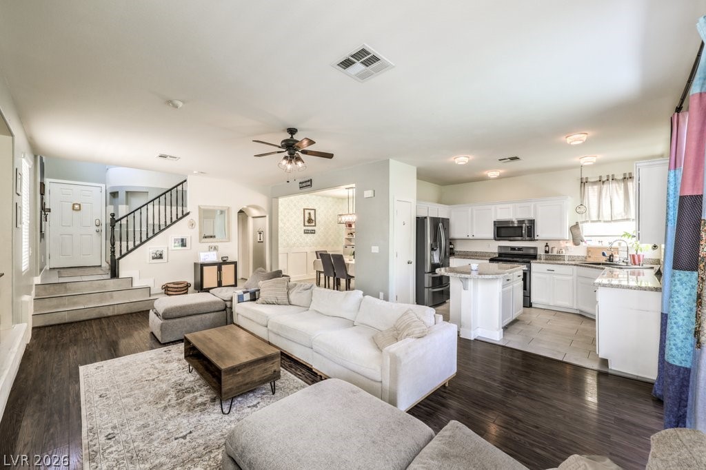 7623 Gatsby House Street Las Vegas NV 89166