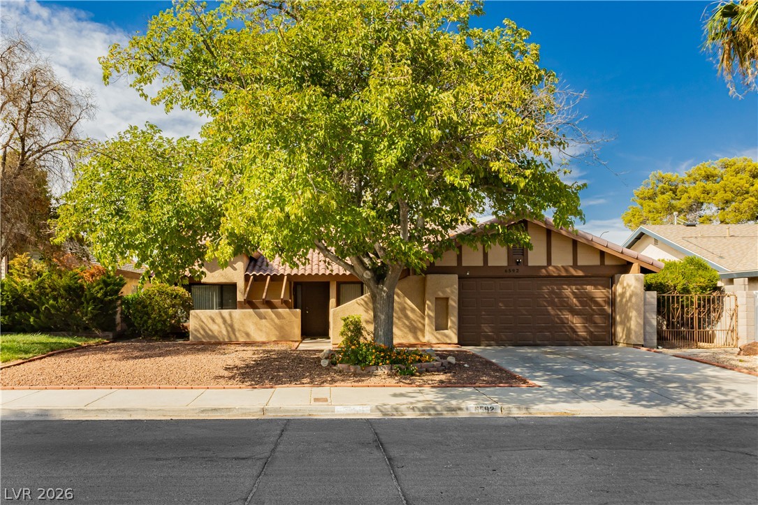 6592 Peachtree Lane Las Vegas NV 89103
