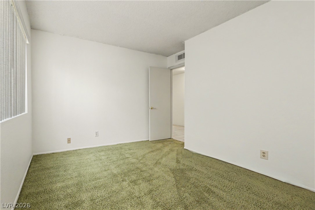 6592 Peachtree Lane Las Vegas NV 89103