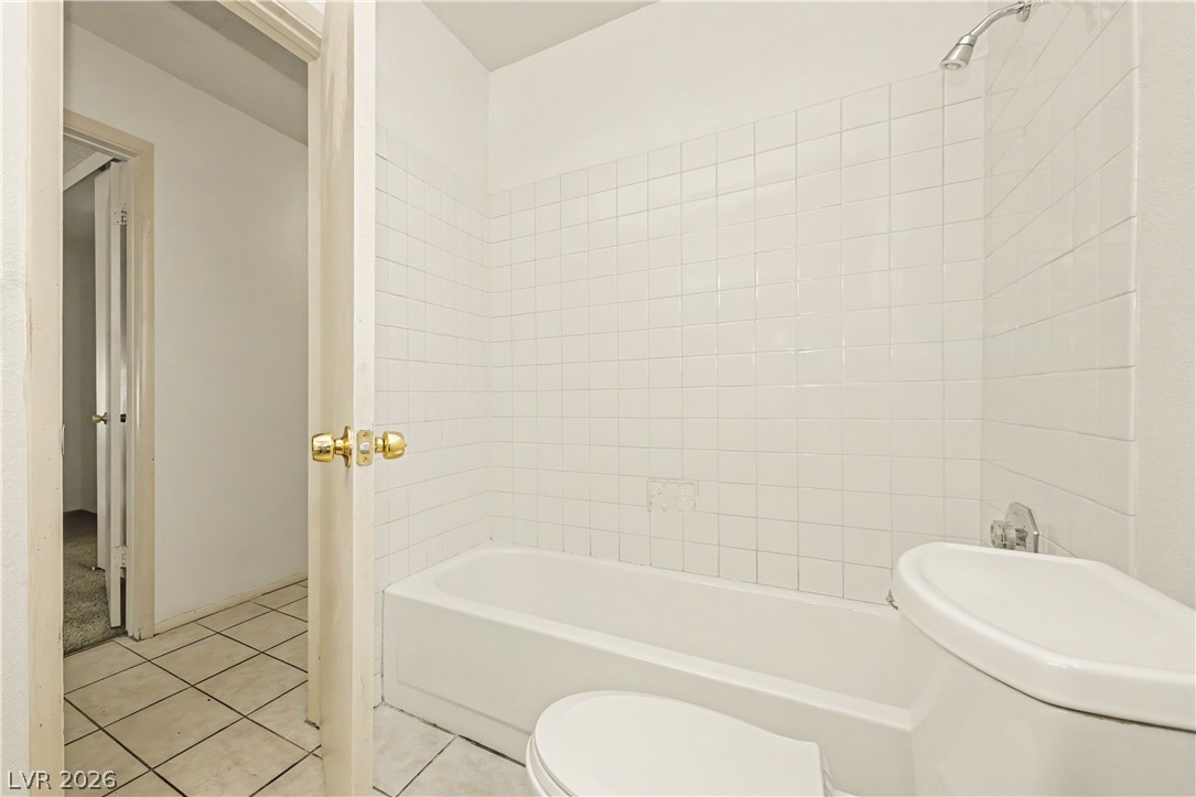 6592 Peachtree Lane Las Vegas NV 89103
