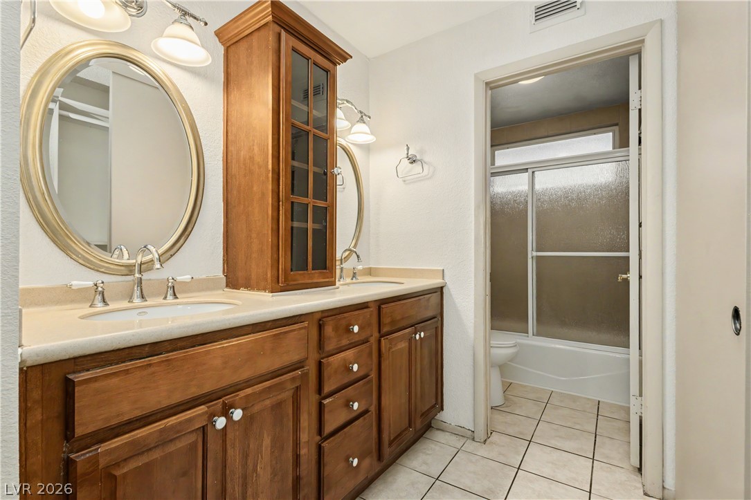 6592 Peachtree Lane Las Vegas NV 89103