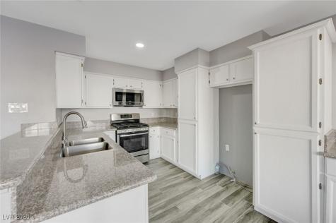 2046 Waverly Circle Henderson NV 89014