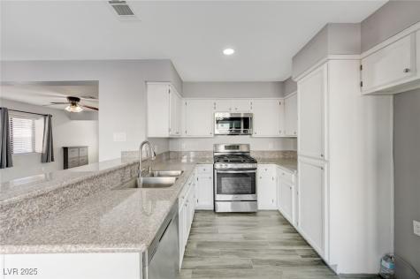 2046 Waverly Circle Henderson NV 89014