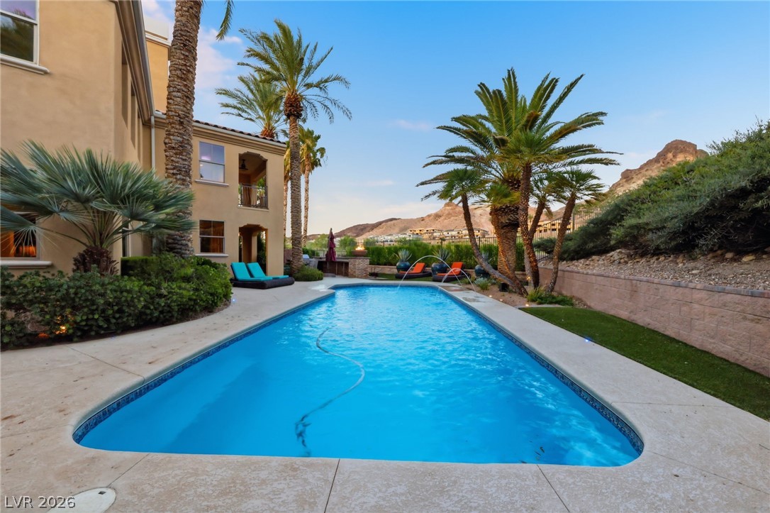6 Benevolo Drive Henderson NV 89011