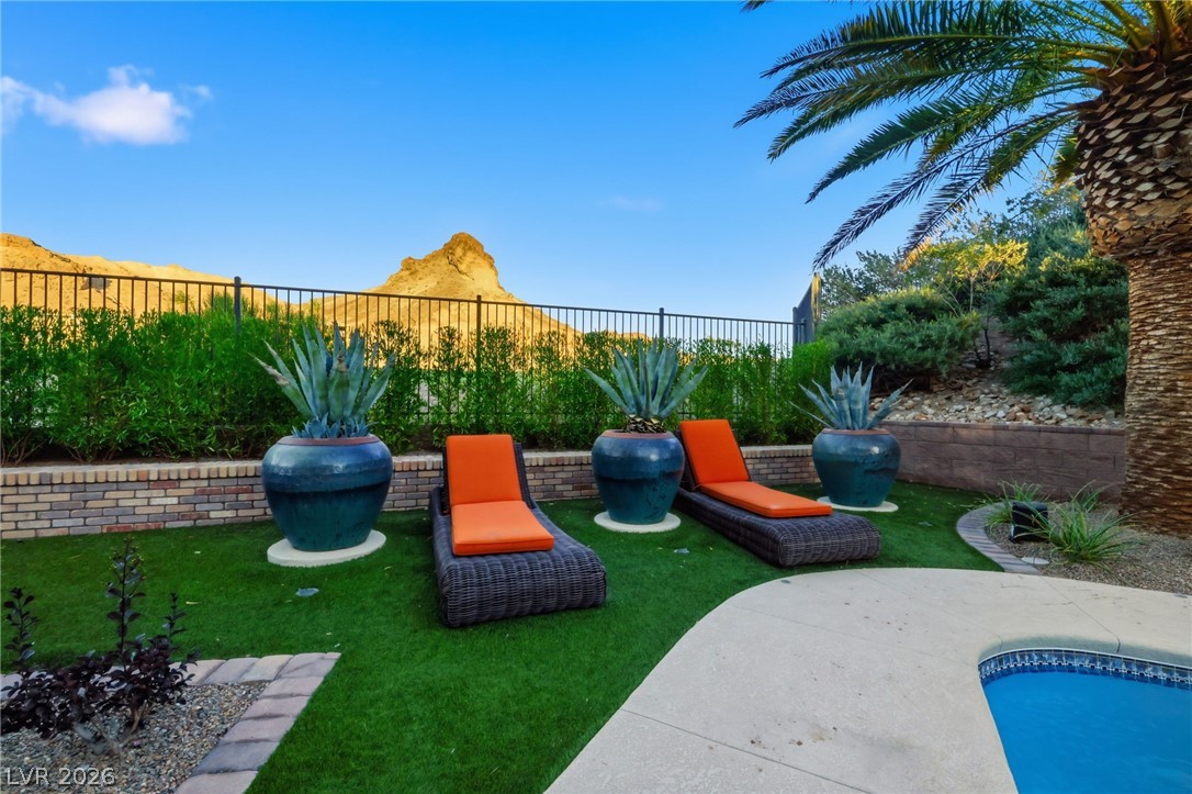 6 Benevolo Drive Henderson NV 89011