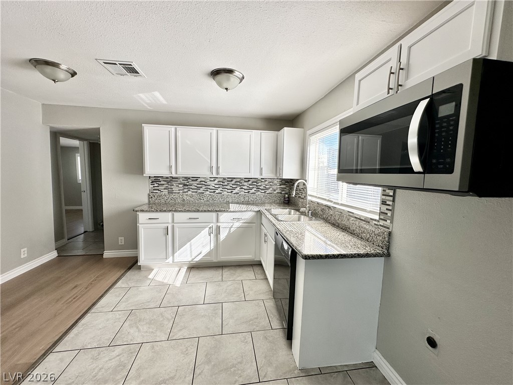 2404 Saint George Street North Las Vegas NV 89030