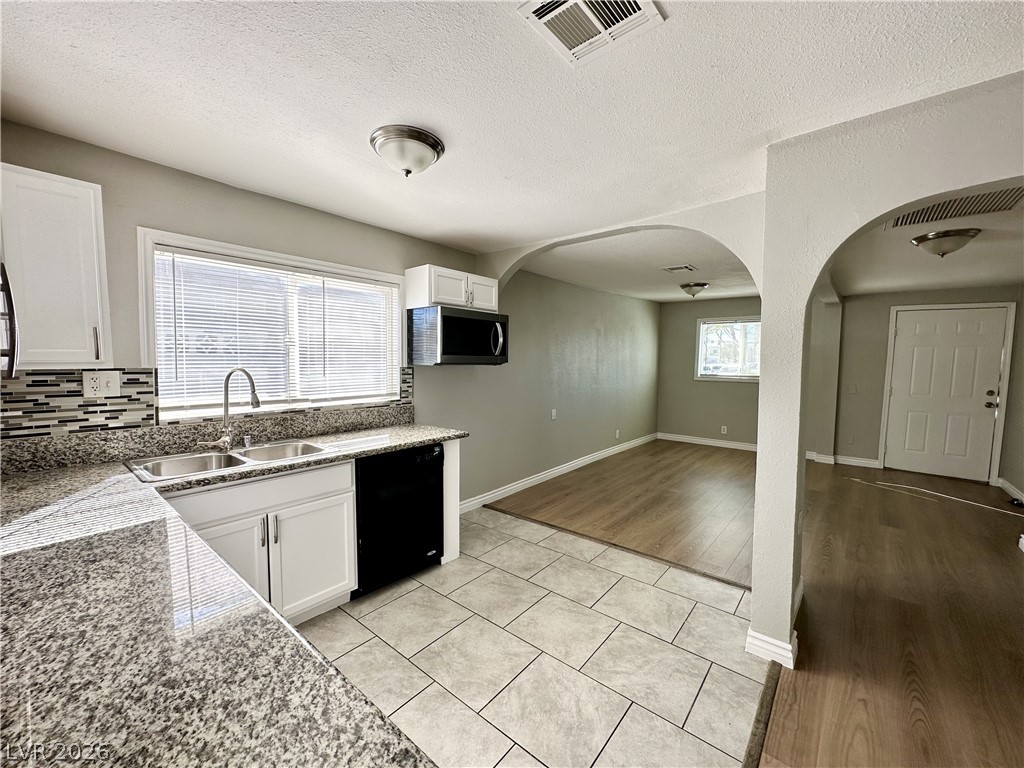 2404 Saint George Street North Las Vegas NV 89030